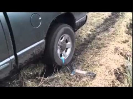Как вытянуть машину с помощью синей изоленты в Магадане « автомагадан