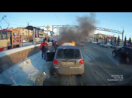 Взаимовыручка на дороге в Магадане « автомагадан
