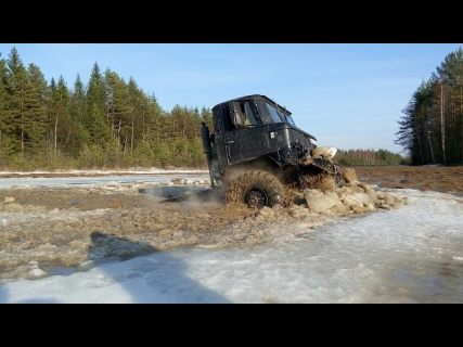 ГАЗ 66 и Suzuki Jimny ломают лёд полностью в Магадане « автомагадан